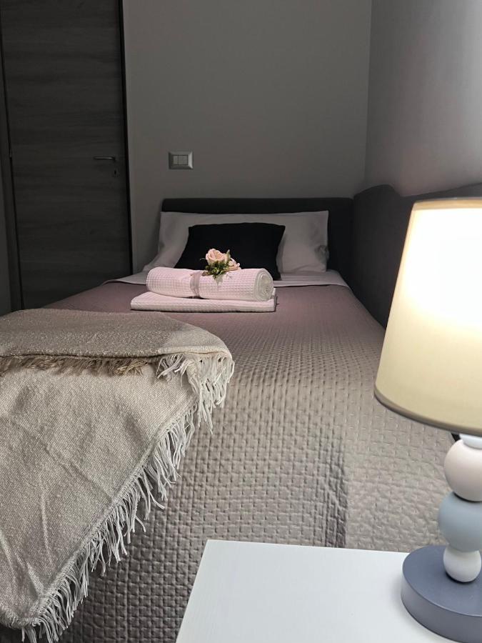 La Casa Di Ale 69 Apartment Napoli Ngoại thất bức ảnh